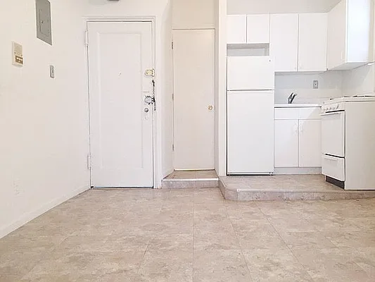 Rented by AJ Clarke | media 9