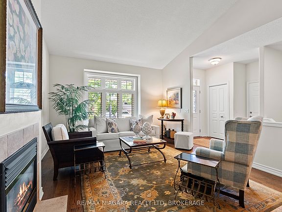 5th image of 92 Loretta Dr #9