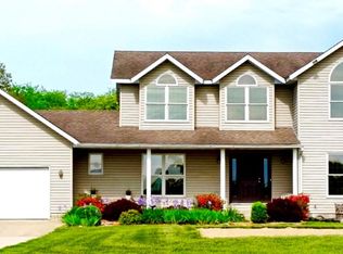 11195 Fruit Rd, Alhambra, IL 62001