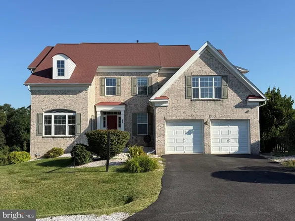 48 Field Crest Ct, Shepherdstown, WV 25443