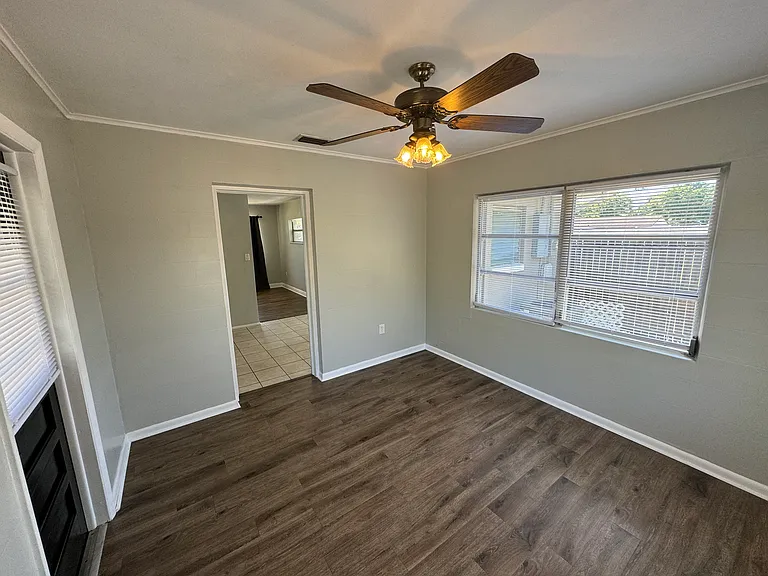 460 Mount Vernon Ct — Photo 8