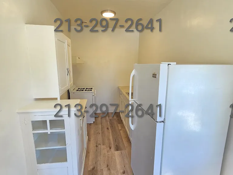 118 S Lake St #1 — Photo 9