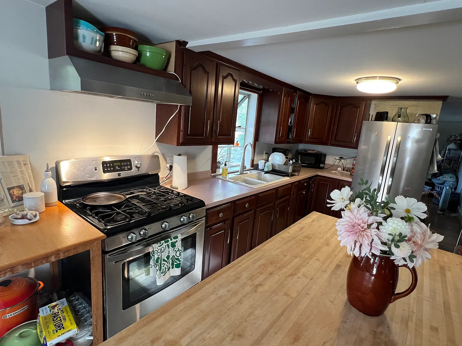 1 bed, 900 sqft, $2,000 — Photo 3