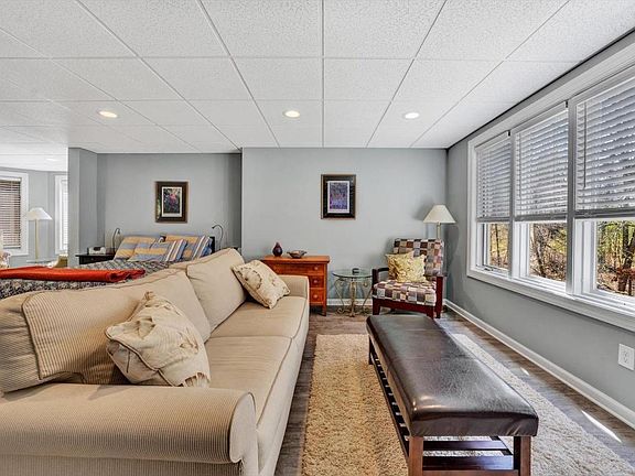 5th image of 4904 Mountain Laurel Dr #1