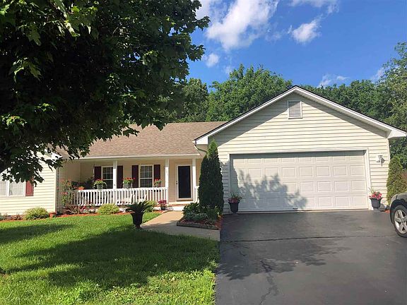 4th image of 231 Moonlite Ave