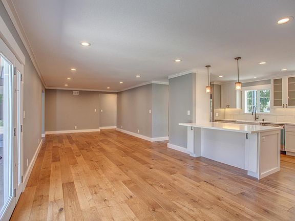 5th image of 1357 Garrans Dr