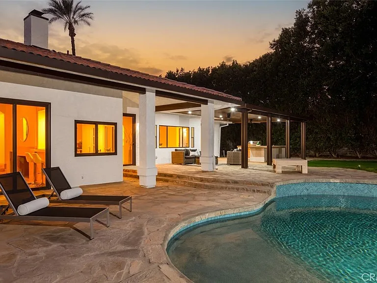 72020 Palm Crest Dr — Photo 2