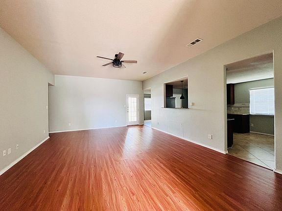 2nd image of 5707 Hercules Ave