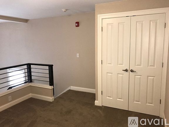 5th image of 1312 Wisconsin Ave #101