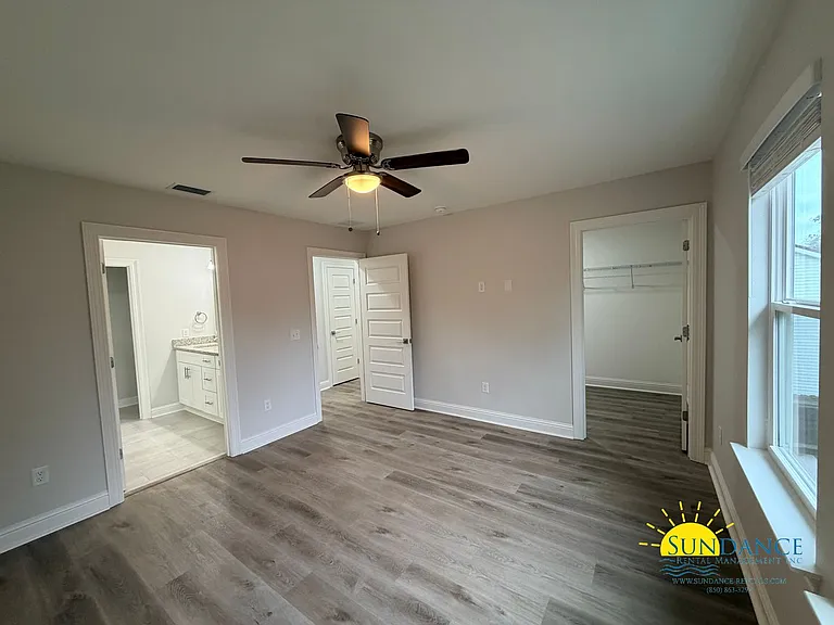 699 Woodlawn Ave NW — Photo 9