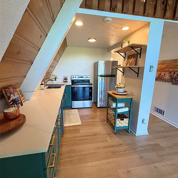 467 Old Mill Ln — Photo 13
