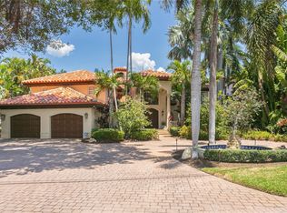 901 Brightwaters Blvd NE, Saint Petersburg, FL 33704