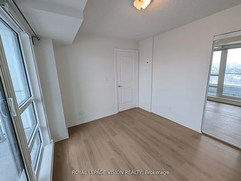 2015 Sheppard Ave E #1408 — Photo 17