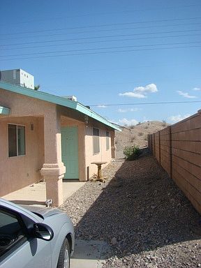 1st image of 1171 Regency Dr APT 2