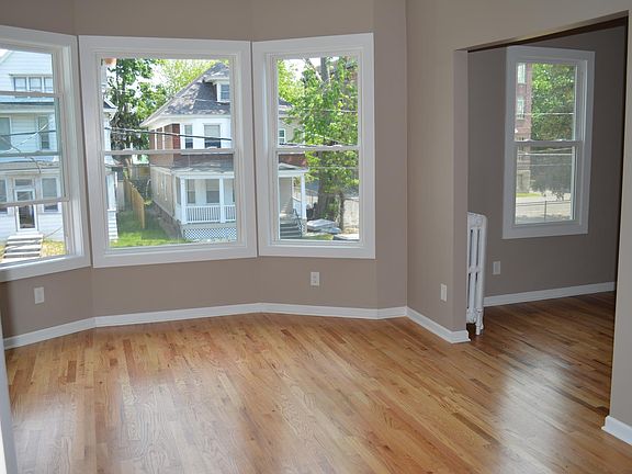 3rd image of 752 Myrtle Ave #1