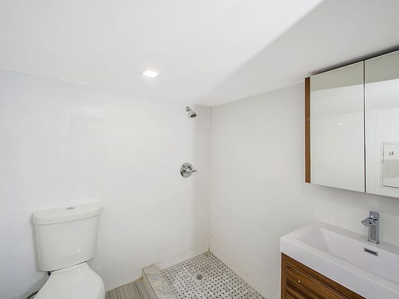 2nd image of 12826 150th St
