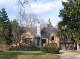 718 Prairie Ave, Downers Grove, IL 60515