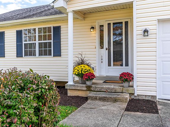 3rd image of 308 Bridgeside Dr
