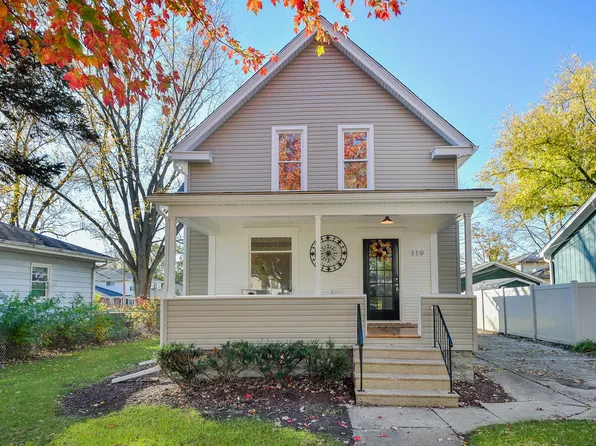 119 S 13th St, St Charles, IL 60174