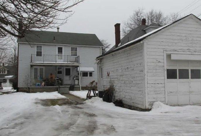 2nd image of 127 Glenwood Blvd