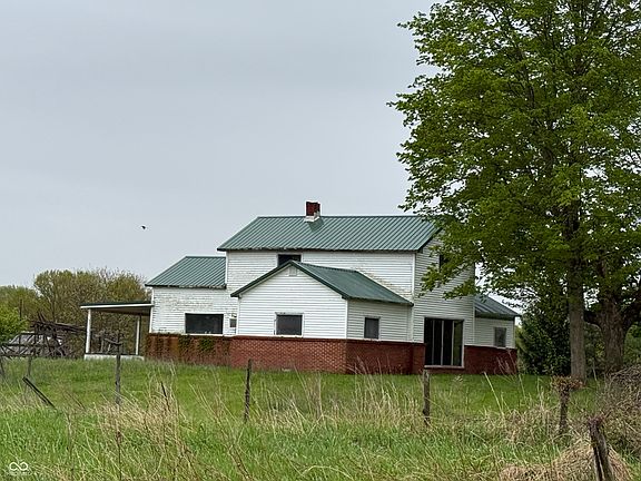 2nd image of 8545 SE Jeff Rd
