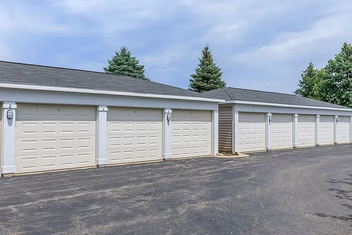 1350 Coventry Glen Dr #101 — Photo 7