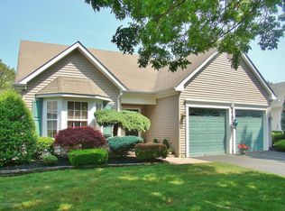 52 Oakmont Rd, Lakewood, NJ 08701