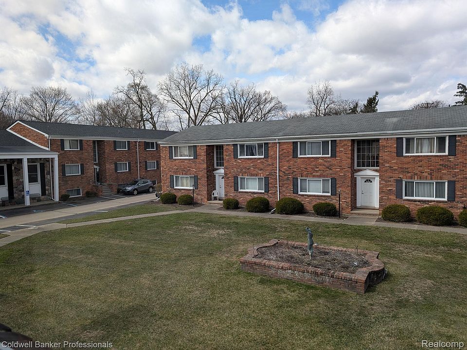 1st image of 31831 Grand River Ave Unit 98