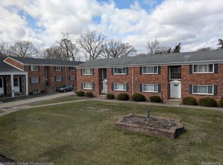 31831 Grand River Ave UNIT 98, Farmington, MI 48336