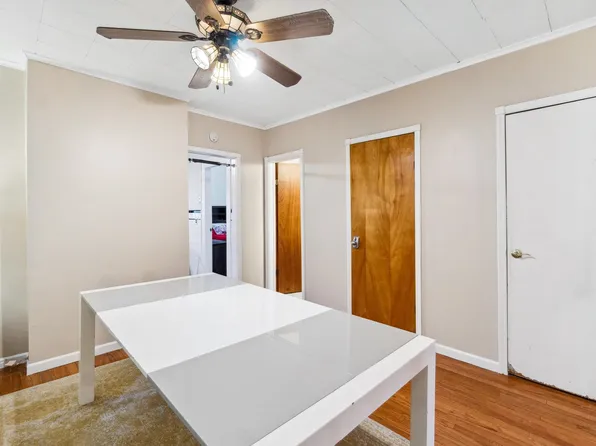 223 Dodd Street image 2 of 28