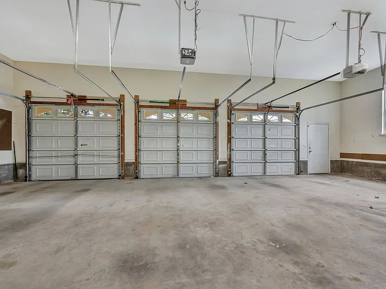 1576 Old Hillsboro Rd — Photo 42