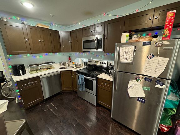 2nd image of 1611 N Sydenham St #722a3db0c