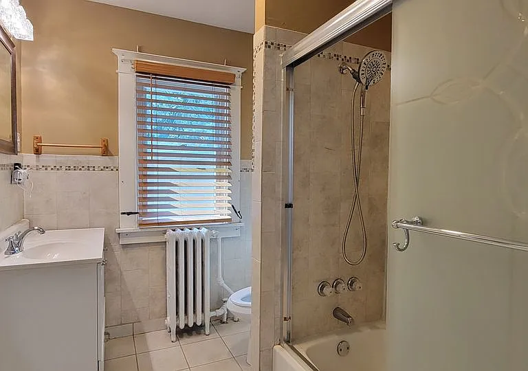 19 Lark St — Photo 12