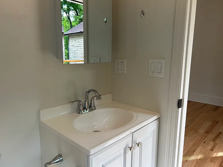 194 Canal St #1 — Photo 15