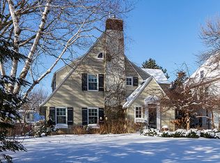 665 Montcalm Pl, Saint Paul, MN 55116