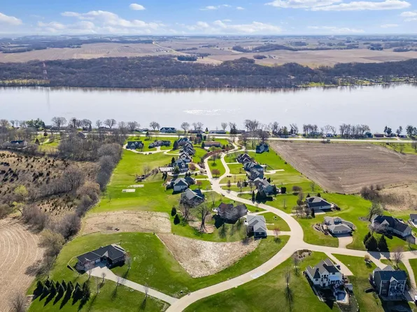 LOT 25 238th St, Le Claire, IA 52753