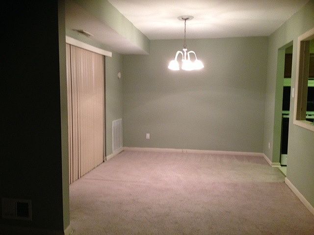 Dining room with Dimmer lighting
