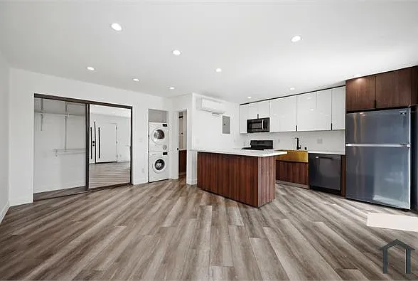 6307 Elgin St — Photo 9
