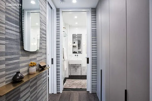 Sold by Sotheby's International Realty | media 49