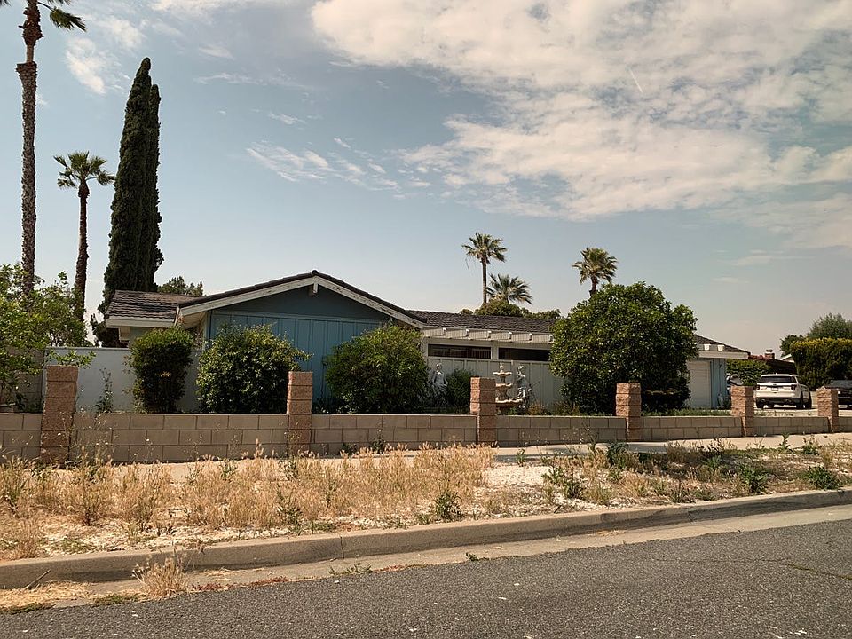 2nd image of 5495 Pinehurst Dr