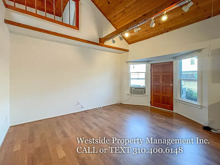 2713 3rd St E — Photo 10
