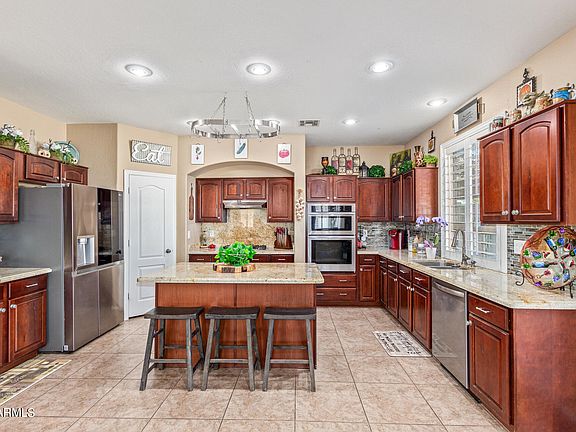 3rd image of 670 E BAKER Drive