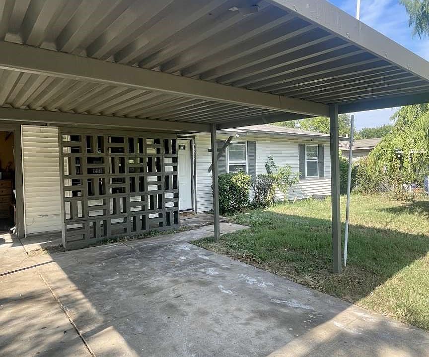 1st image of 3753 Wisteria Dr