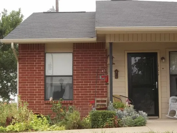 502 W Criner St #502, Grandview, TX 76050