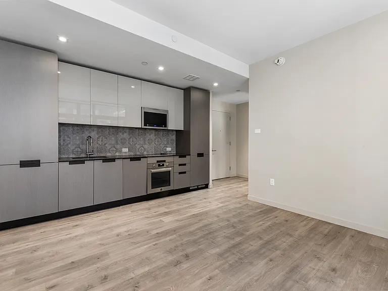 114 Mulberry St #703 — Photo 5