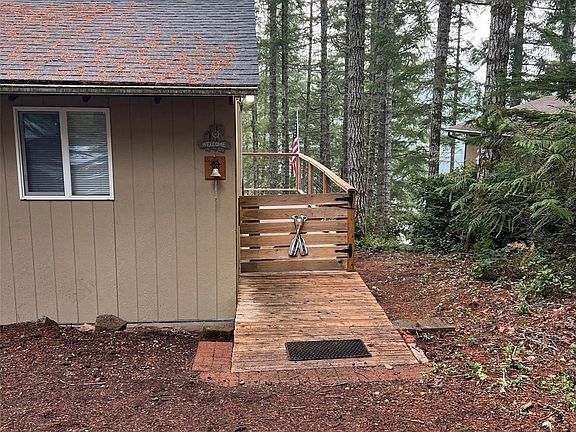 5th image of 1731 NE Haven Way