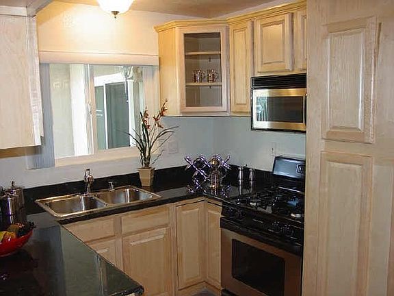 2nd image of 4747 Hamilton St Unit 18