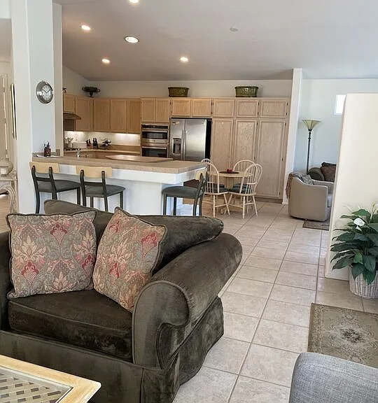 W Interior Villa Location Within — Photo 7