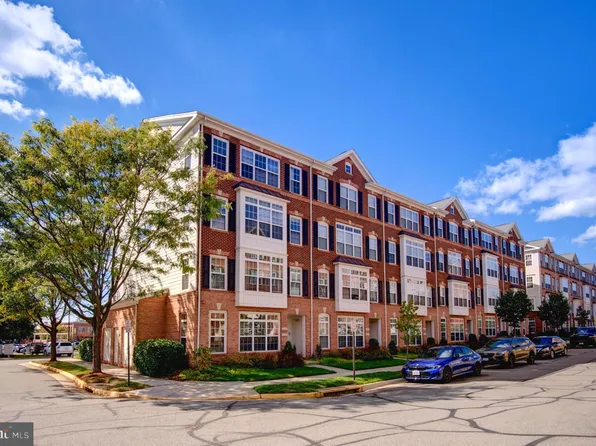 19293 Harlow Sq, Leesburg, VA 20176