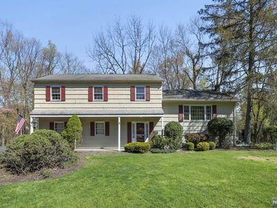 3 Sheri Dr, Allendale, NJ, 07401